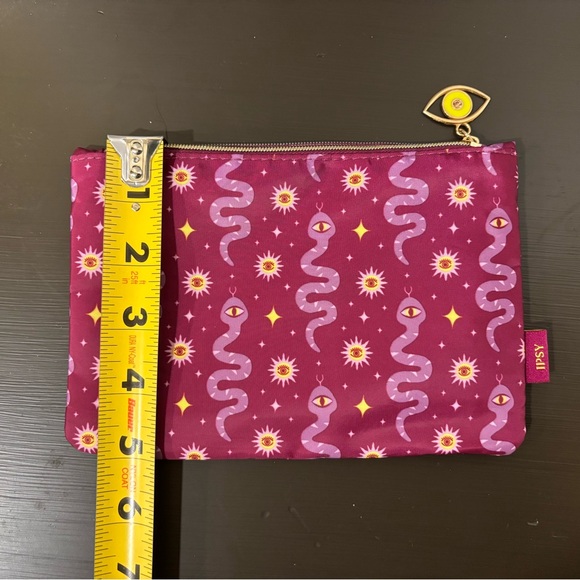 HAIR BUNDLE - Picture 3 of 4